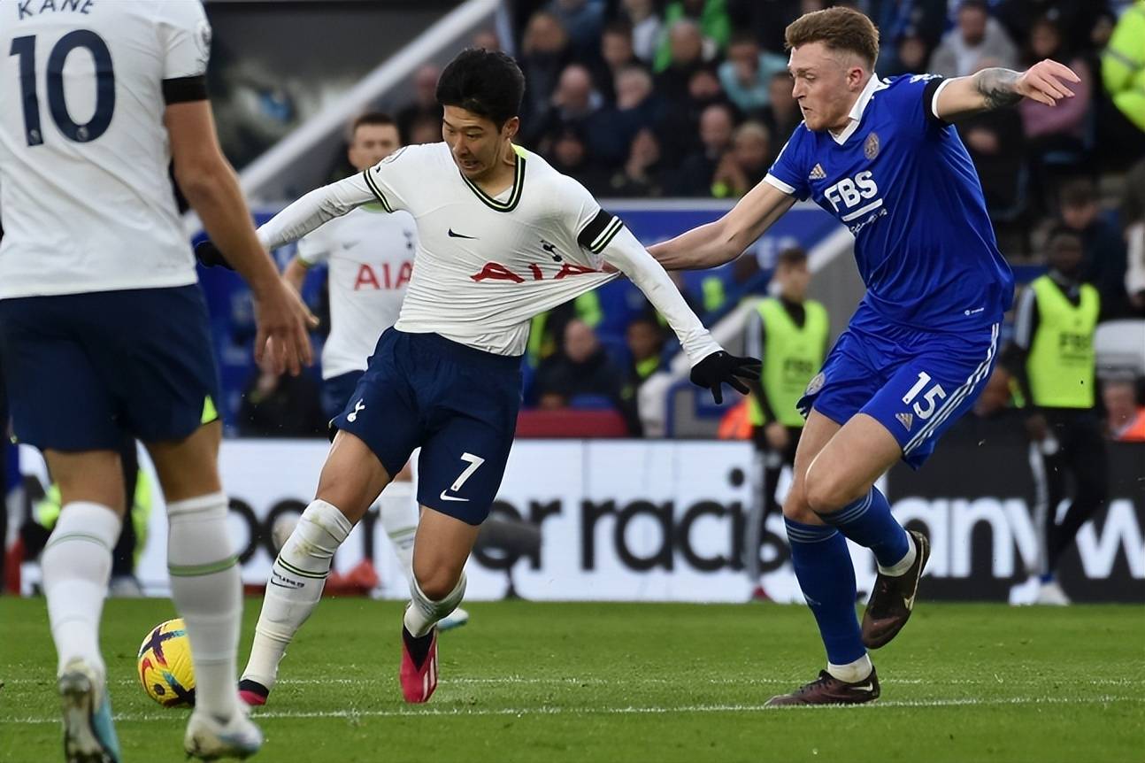 汉城球队在首尔国立体育场对抗对手